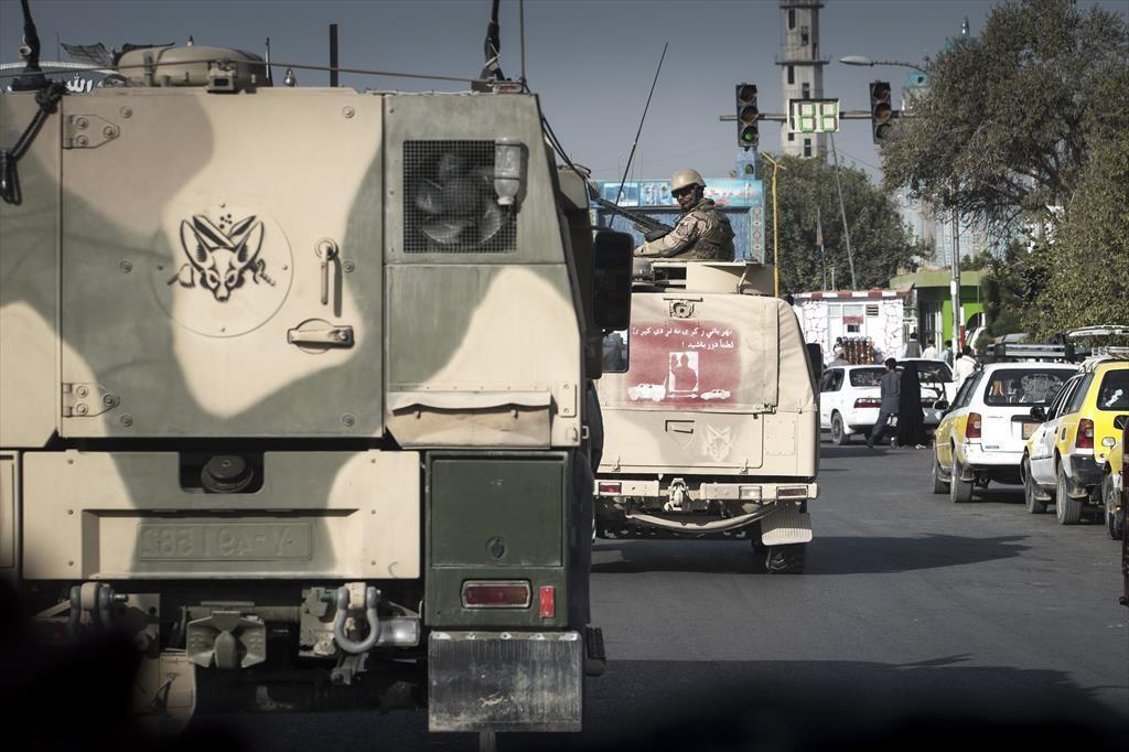 Lopende operaties buitenland: Nederlandse militairen trainden samen met partnerlanden Peshmerga-strijders in de buurt van het Iraakse Erbil.