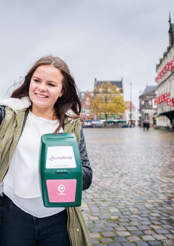 Ik vind het leuk om voor het Reumafonds te collecteren. Tijdens de collecte maak ik dan een selfie die deel ik met mijn vrienden en vriendinnen.