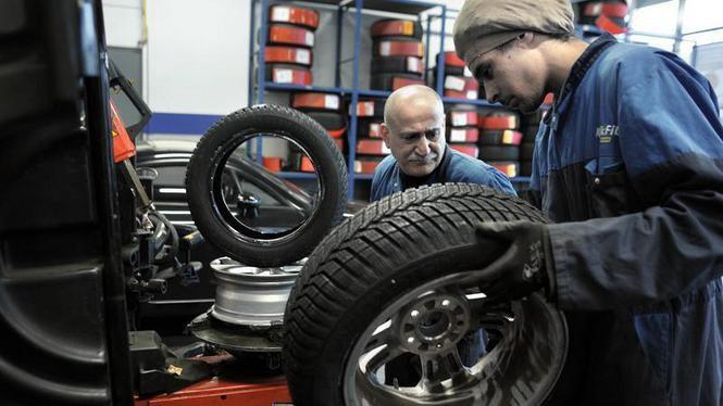 -Advertorial- Goed op weg met de juiste winterbanden Nu de wintermaanden weer beginnen, is het essentieel om goede winterbanden te hebben.