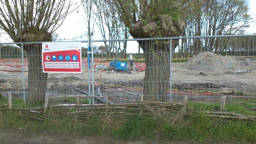 Ten noorden van de noordwestelijke sectie was tijdens de metingen een filterbemaling actief ten behoeve van de bouw van het nieuwe ZWIN natuurcentrum (Figuur 8).