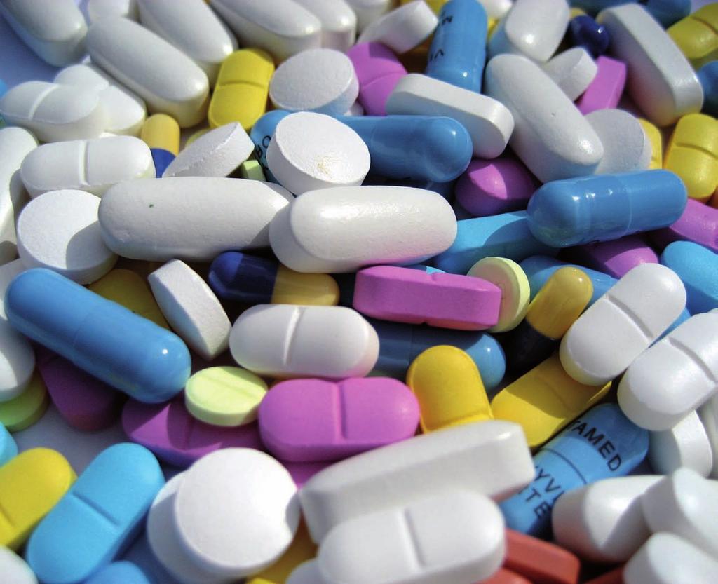 Niet-gebruikte en vervallen geneesmiddelen moeten naar de apotheek Niet-gebruikte en vervallen geneesmiddelen kunnen een bedreiging vormen voor de gezondheid en het leefmilieu indien ze niet op een