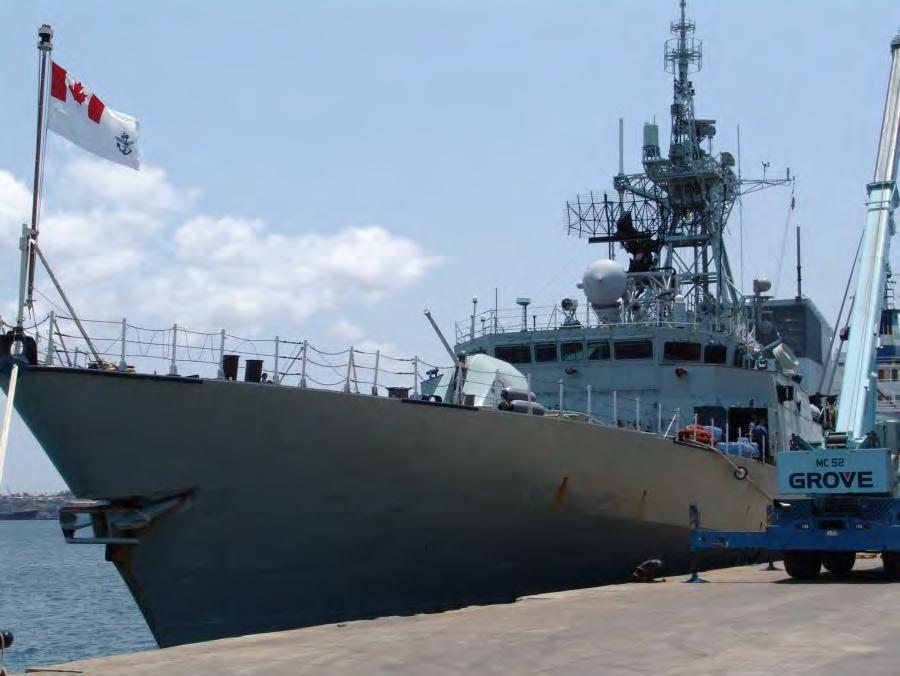 WFP/ Peter Smerdon Ook zeeschepen worden ingezet om hulpgoederen over grote afstand