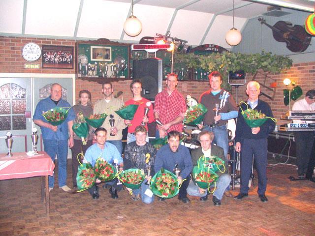 Clubkampioenen en Jubilarissen 2005 Tijdens de jaarlijkse feestavond van mac Sport en Vriendschap op 14 januari 06 bij Zalencentrum Bousema werden weer veel kampioenen en jubilarissen in het zonnetje