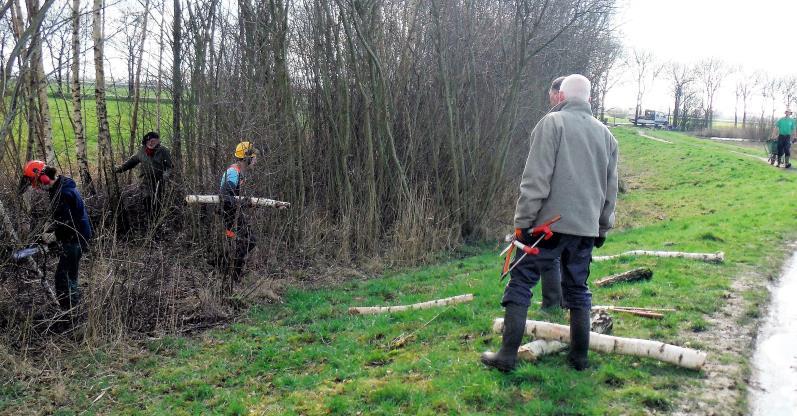 Omdat de Wildveldseweg buiten verwachting eerder was geklaard en er zo een dag over was, toog men de zaterdag naar Queekhoven.