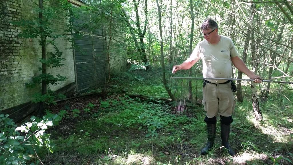 ArcheoPro Archeologisch rapport Nr 16071 Oude Klarenbeek-Ughelsegrensweg, Apeldoorn Gemeente Apeldoorn Inventariserend Veldonderzoek (IVO-O); Bureauonderzoek en verkennend