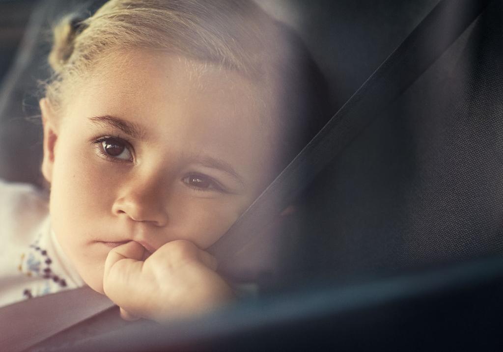 DE GERENOMMEERDE VEILIGHEID VAN VOLVO 0 Onze visie is duidelijk: nul ongevallen met producten van Volvo Group Bij Volvo staat veiligheid voorop Altijd.