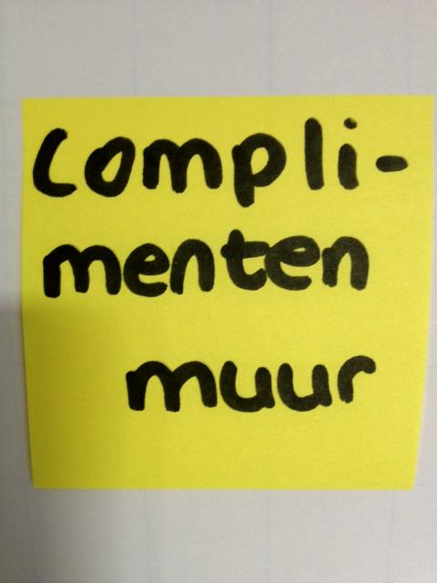 Complimentenmuur Doel: Kracht van complimenten leren kennen Voortgang bevorderen Benodigdheden: Post- its & pennen Tijd: 15 30 minuten, afhankelijk van aantal deelnemers Werkwijze: Soms kan het in