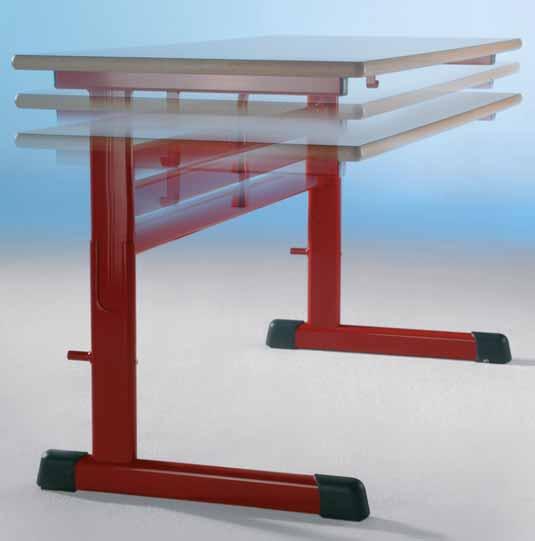 De tafels in de serie TH zijn hetzelfde uitgevoerd als de tafels in serie T, maar zijn in hoogte verstelbaar van 58 tot 76 cm. Product gelijkend!