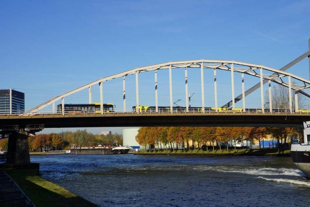 BRUOV Regiotram DE F IN IT IE F C ON CEPT Businessplan O P D R A C H T G E V E R : BESTUUR REGIO UTRECHT O