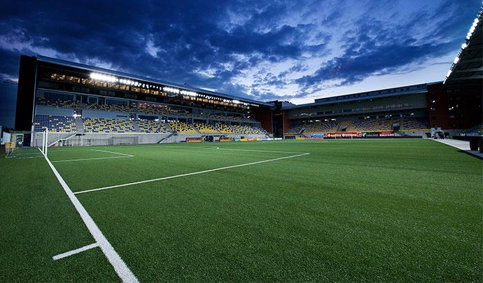 NIEUWE STAF Febe Lioen Maïté verkest Loïc Deklerck - 14 jaar voetbal -