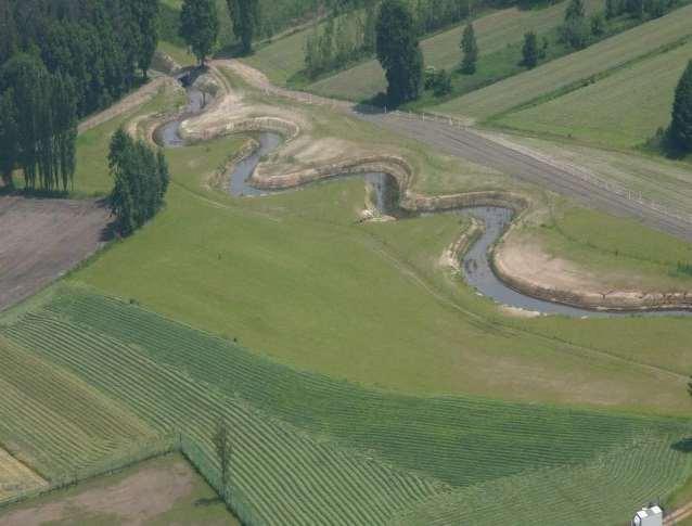 Doel: De fauna in de rivier beschermen door contact van rivier- met groevewater te voorkomen.