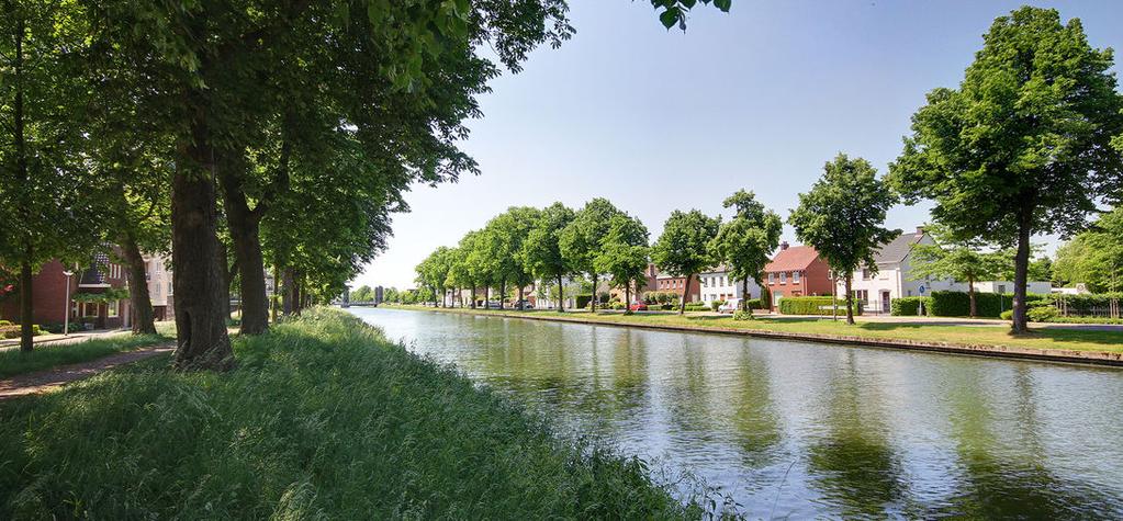 CHARMANT WONEN AAN Verliefdenlaantje Charmante vrijstaande woning gelegen op een van de mooiste plekjes van Weert, aan het "Verliefdenlaantje" met uitzicht over de Zuid- Willemsvaart.