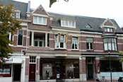 Winkels Bouwjaar: 1910 Verhuurbare oppervlakte: 583 Locatie: Gelegen in een winkelstraat aan de rand van