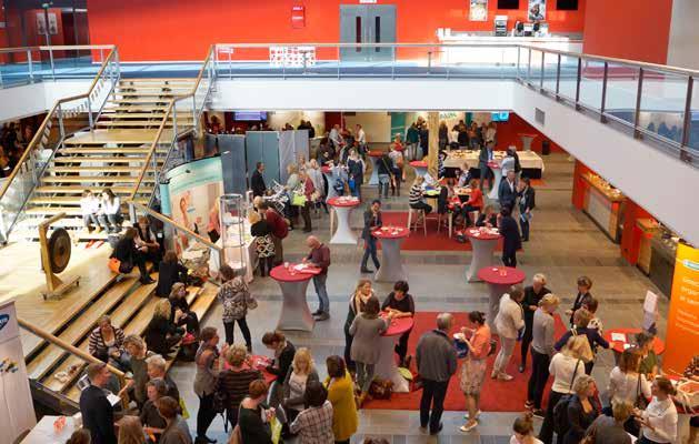 Beide zijn wij niet eerder bij een symposium aanwezig geweest.