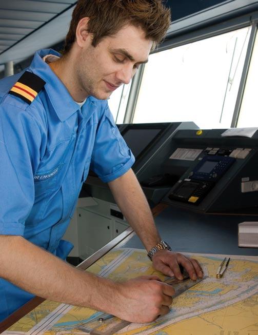 Naast een raamwerk van internationale regelgeving is een effectieve handhaving ook van groot belang. De European Maritime Safety Agency (EMSA) heeft een CleanSeaNet service ontwikkeld.