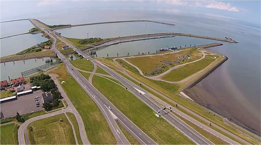 Bestemmingsverkeer afkomstig uit Fryslân moet eerst 11 kilometer doorrijden naar Breezanddijk en daar omkeren.