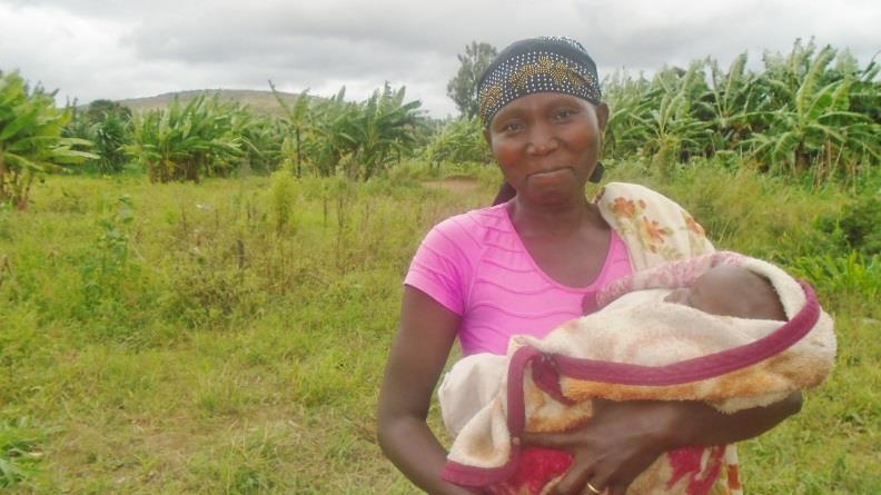 Bijlage Impact van de Pharus stichting in Makamba, Burundi Esteline Kabura (zie foto s) is de presidente van één van de twee associaties van het zadenproductiecentrum in Kibimba (Makamba, Burundi)