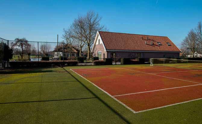 tennisbaan Vraagprijs op aanvraag.