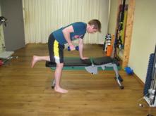 OPM : eventueel werken met rotatori torso 2e fase : in stand Bent over rowing.