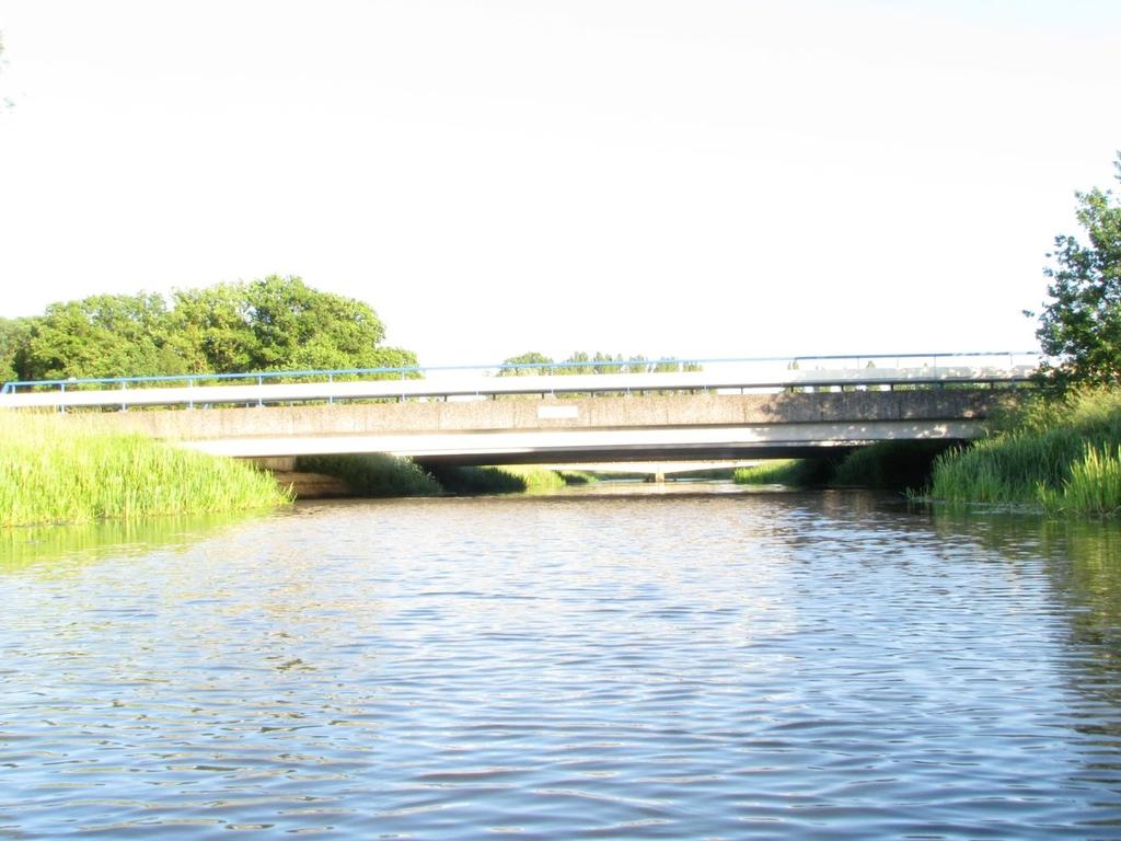 A58 De A58 is voor het Markdal zowel ecologisch als recreatief een ramp. Het zou voor het gebied een enorme meerwaarde zijn als de verbrede A58 in een tunnel komt en de Mark er vrij overheen stroomt.