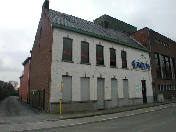 De brouwerijgebouwen worden aan de Gottemstraat uitgebreid ca. 1965 en 1994.