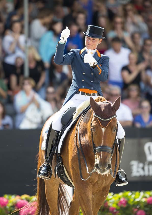 Een nieuwe start Voor u ligt de sponsorbrochure van het Nederlands Kampioenschap Dressuur 2017.