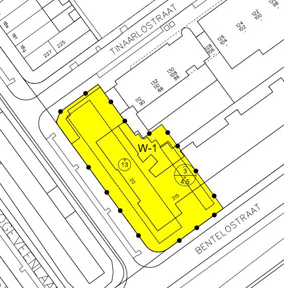 De woning op de hoek Hoogeveenlaan - Bentelostraat (nummer 11) heeft één parkeerplaats in de vorm van een garage op eigen terrein.