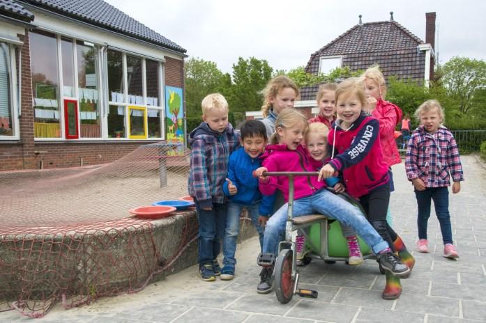 Start nieuwbouw basisschool Wagenborgen De gemeente Delfzijl begint binnenkort met het ontwerp van een kindvoorziening in Wagenborgen. Daarin wordt in ieder geval basisschool De Kronkelaar opgenomen.