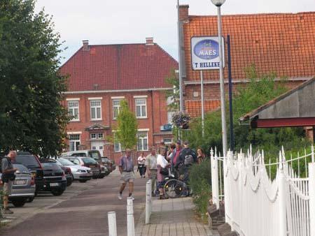 Bedanking bestuurslid Roger Baecke: Het zal een oplettende lezer zeker opgevallen zijn, dat in het vorige Smokkelaartje op het bestuursblad de foto en naam van Roger Baecke niet meer vermeld stond.