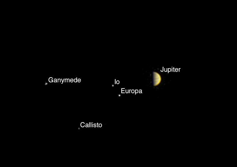 NASA hoopt dat Juno (vernoemd naar de vrouw van de Romeinse oppergod Jupiter) uiteindelijk 33 banen om de planeet zal beschrijven.