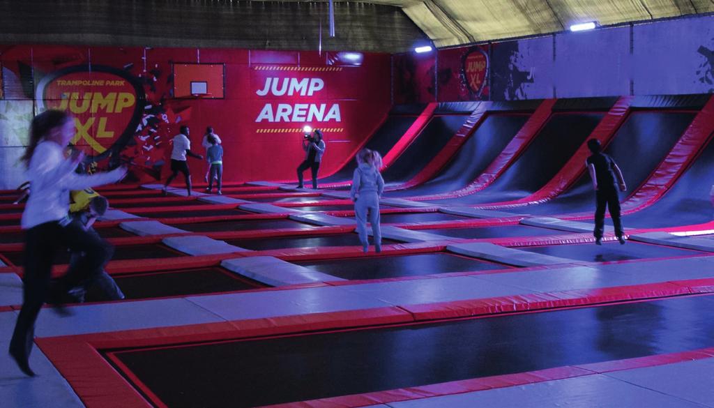 Funjump XL Woensdag 5 april 2017 Vandaag trekken we naar trampolinepark Jump XL in Eindhoven. Een paar uur jumpen, springen en stunten cool toch, niet?