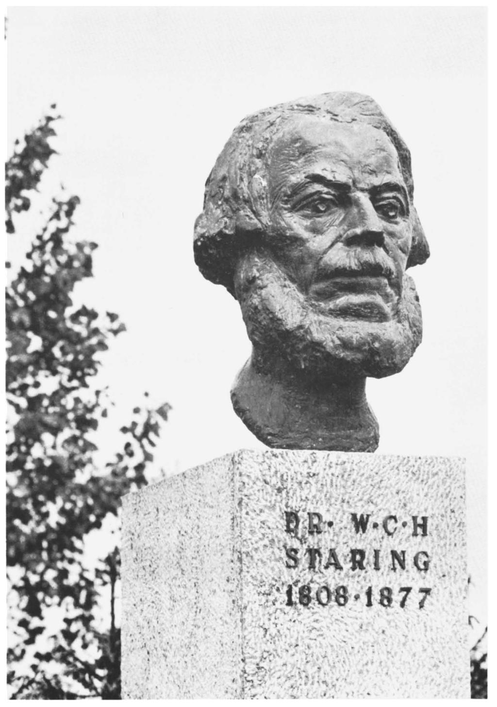 Het borstbeeld van Dr. W. G. H.