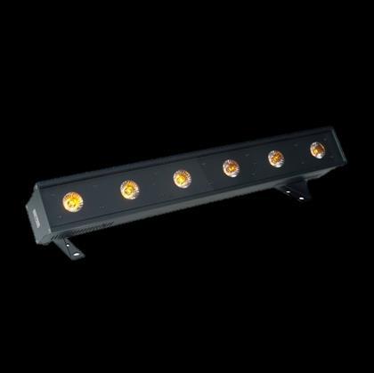 3.1.4. ADJ Ultra HEX Bar 6 De ADJ Ultra HEX Bar 6 is een veelzijdig lineair led-armatuur met 6x 10-Watt, 6-in-1 HEX leds.