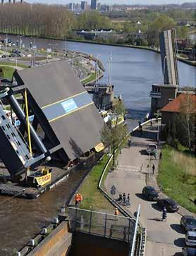 PROJECT Vervolg van pagina 1. 6.500 ton cement voor Maastricht Aachen Airport Het vernieuwde Maastricht Aachen Airport kan even vooruit met het cargoplatform en de bijbehorende nieuwe terminals.