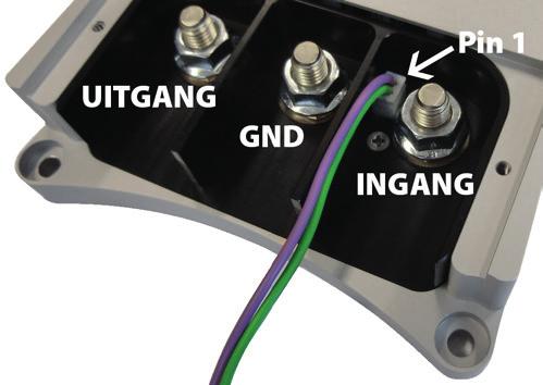 Geel: De ingangsspanning is lager dan de ingestelde drempel om de converter te kunnen laten inschakelen.