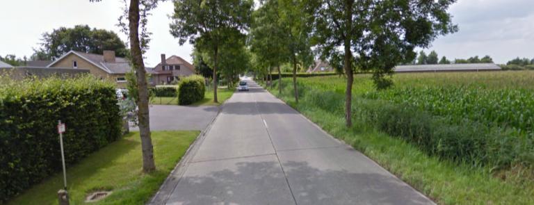 3.3.3 Lokale wegen met verbindende functie Op grondgebied West-Vlaanderen zijn er 2 wegen die duidelijk een verbindende functie hebben tussen de kernen Middelburg en Den Hoorn.