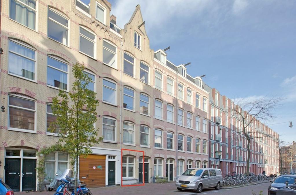 Van Boetzelaerstraat 30 hs 1051 CW Amsterdam Inleiding Knusse, sfeervolle benedenwoning (43 m2) met tuin (27 m2) gelegen in een rustige straat in het (voormalige) stadsdeel Westerpark.