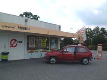 750 inwoners) zijn aan elkaar gegroeid en grenzen bovendien vrijwel aan de bebouwde kom van Almelo. Inwoners van deze kernen zullen dan ook grotendeels geörienteerd zijn op (het centrum van) Almelo.