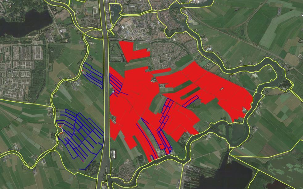 De polder ligt ingeklemd tussen de Vecht (aan de oost en zuid kant) en het Amsterdam-Rijnkanaal (aan de westkant). In het noorden wordt de polder begrensd door het Smal Weesp en het centrum van Weesp.