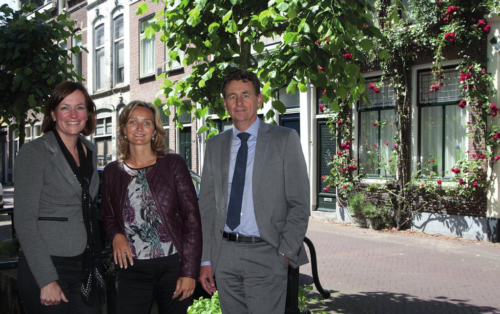 De Koning makelaars Hanneke Mimpen 06-4940 4930 hannekemimpen@dekoningwonen.nl Kristel Didden 0182-590 900 kristeldidden@dekoningwonen.