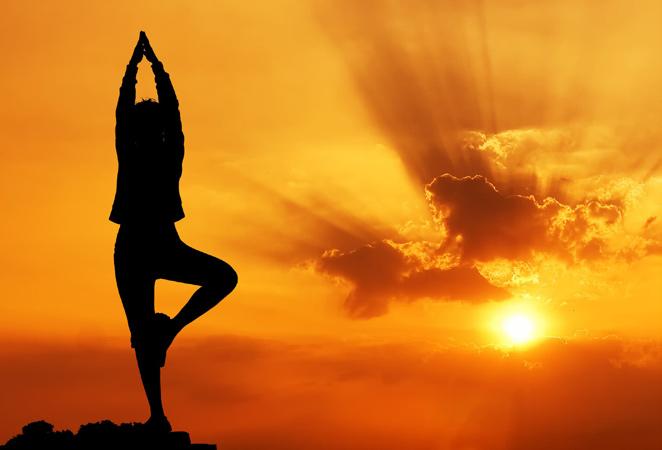 Hatha Yoga Niet alleen wanneer je op je mat staat, maar ook tijdens dagelijkse (huishoudelijke) bezigheden is yoga in te passen.