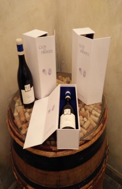 48 Houten kist Vacqueyras - Clos des Frères - Erwin Devriendt Zuidelijke Rhône Houten kist 5 flessen met: Clos des Frèr[es] Blanc 2015 65.
