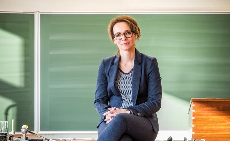 22 23 Het is genieten als leerlingen boven zichzelf uitstijgen Evelien Kamp, docent Duits en havo afdelingsleider op het Bonhoeffer College in Enschede: nu en ook bij Saxion staat dit op de agenda.