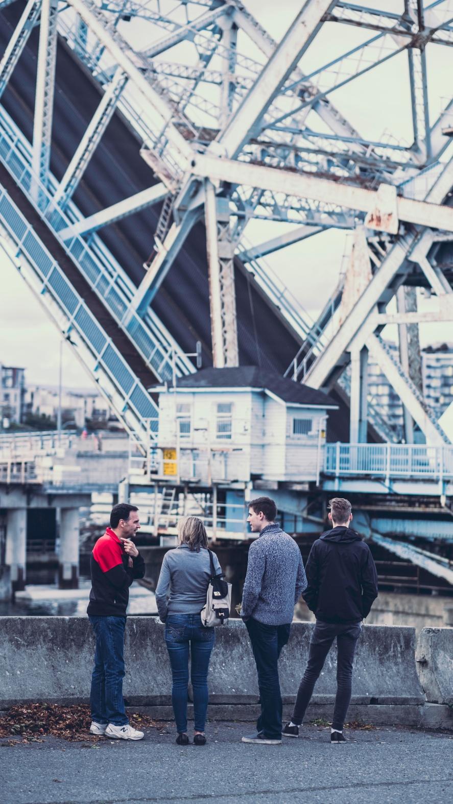 5. Relatie met collega s Als je een goede relatie hebt met je collega s, draagt bij aan je geluksgevoel op het werk. Vertrouwen is hierbij een belangrijke voorwaarde.