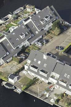 Ook is de Randstad populairder dan andere delen van het land. Er zijn afgelopen jaar 165.000 huizen verkocht. Volgens de NVM zijn er nooit eerder zoveel huizen verkocht in een jaar.