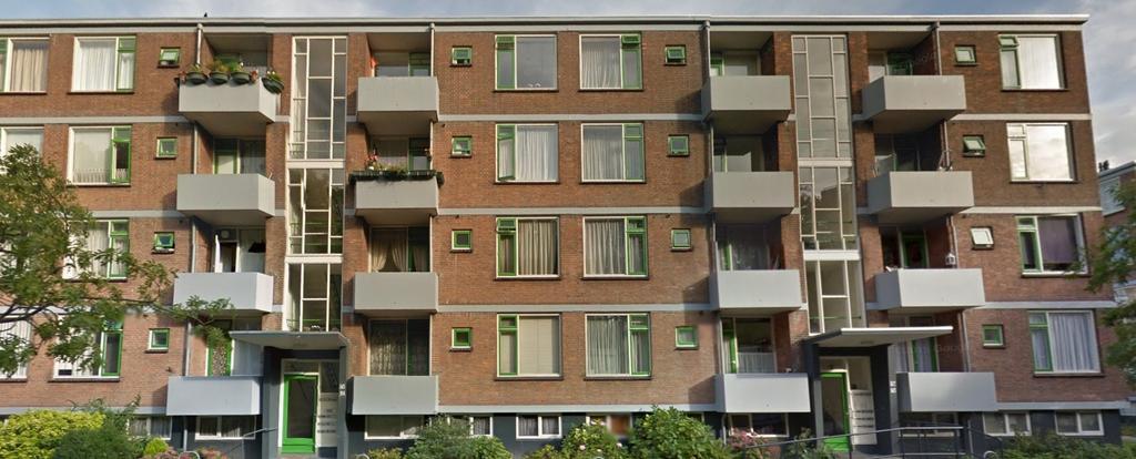 portiekwoningen 7 hoog op onderlaag verdiept,