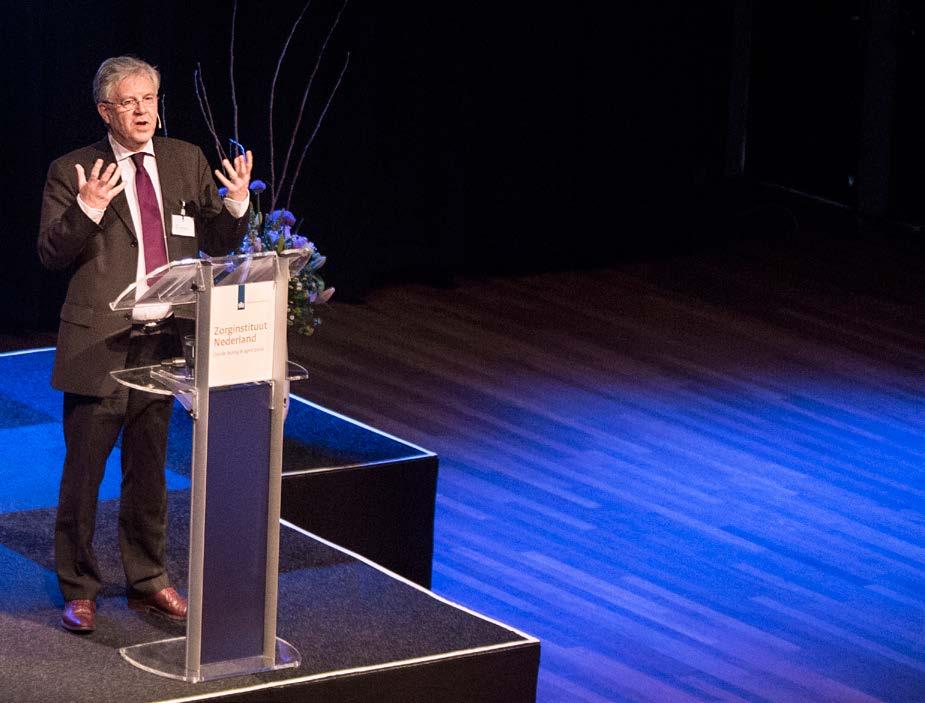 Arnold Moerkamp Voorzitter Raad van Bestuur Zorginstituut Nederland ZORGINSTITUUTNL @ZINLACTUEEL Arnold Moerkamp trapt de 3e Zorginstituut Lezing af: Dementie en wat er