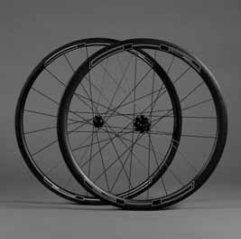 OHRCYCLINGTWOTHOUSAND18 R2.2 R4.5 REMMEN CARBON EVO90 NAAFTYPE RF2x20s RR2:1x24s SPAKEN F.