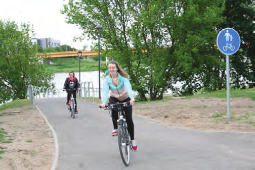 Cycling Heroes Advancing sustainable Mobility Practice CHAMP steden: Kaunas, Litouwen Fietsen in Kaunas Fietsen is een populaire vrijetijdsbezigheid in Kaunas, dat kan bogen op een aantal