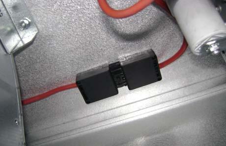 ventilator en trek deze uit de kabelgemonteerde plug/stekker. (Zie fig.7).